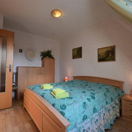 Snug Apartment In Kr Pelin Germany Klein Nienhagen Exterior photo